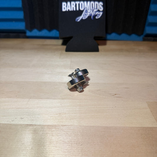 Magnetic rock light mounts